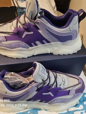 Mazino Men's Athletic Sneakers in Purple and Gray